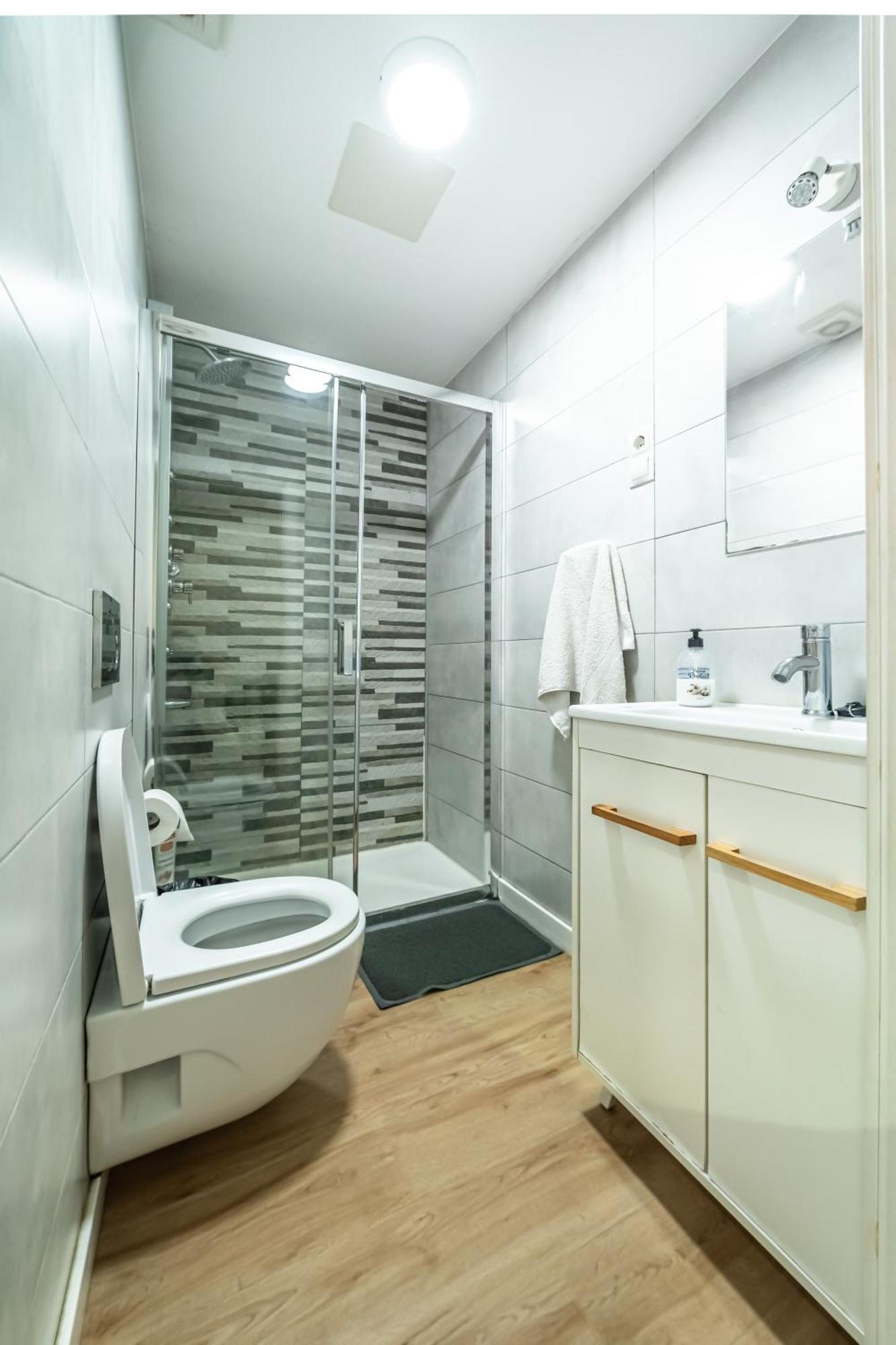 マドリードNew Flat , Modern , Wifi, 10Min Sol, 5 Reina Sofiaアパートメント エクステリア 写真