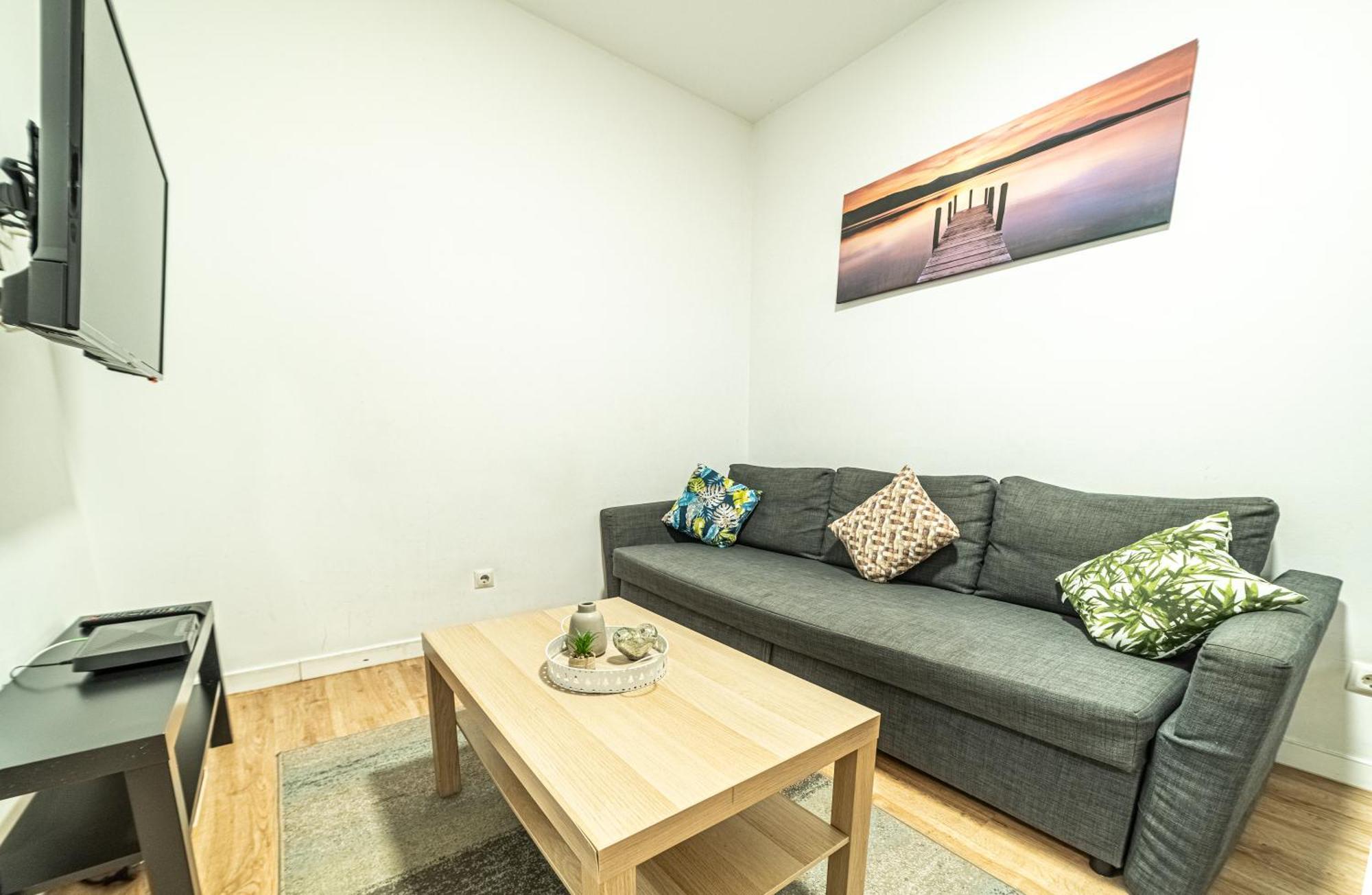 マドリードNew Flat , Modern , Wifi, 10Min Sol, 5 Reina Sofiaアパートメント エクステリア 写真