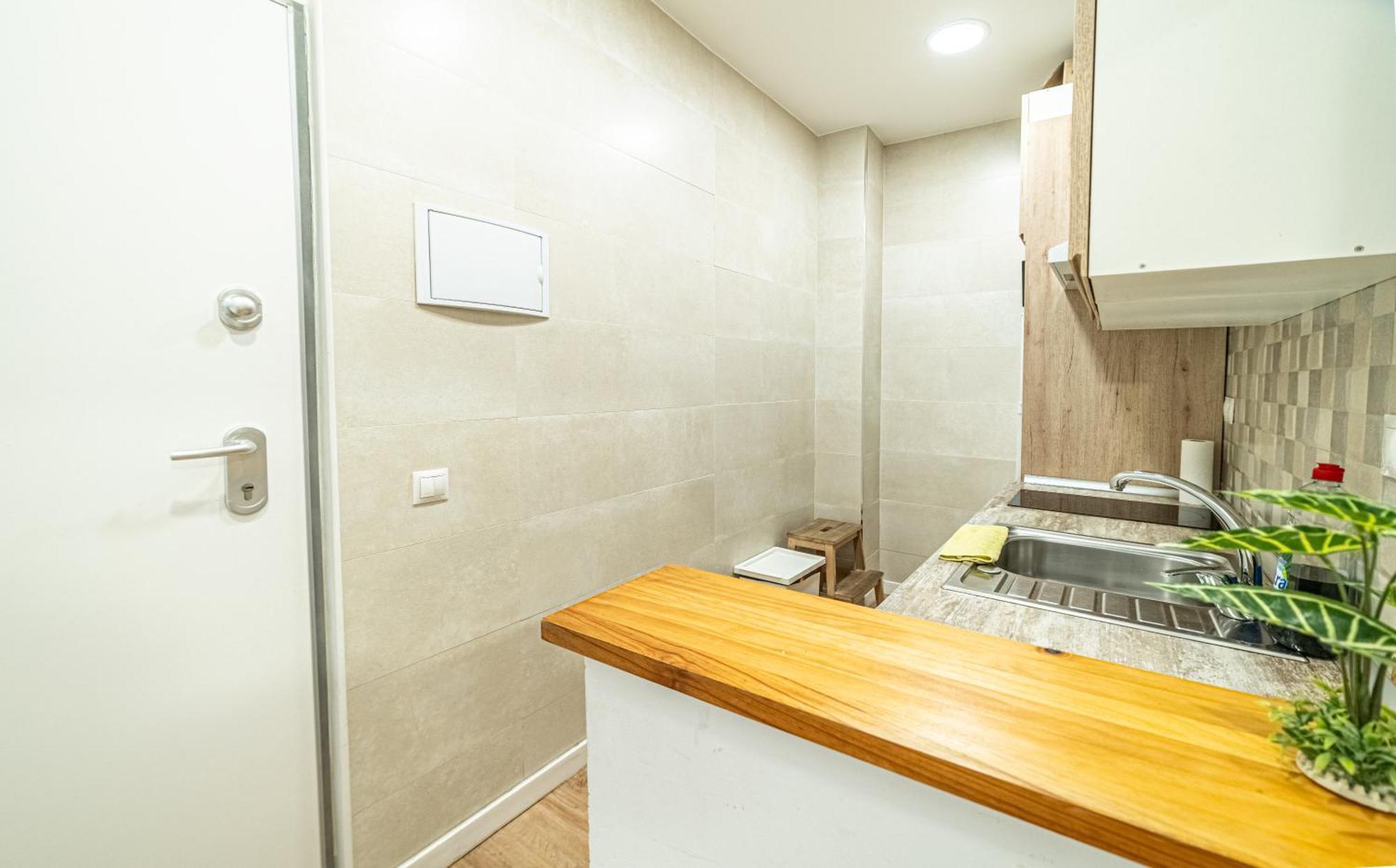 マドリードNew Flat , Modern , Wifi, 10Min Sol, 5 Reina Sofiaアパートメント エクステリア 写真
