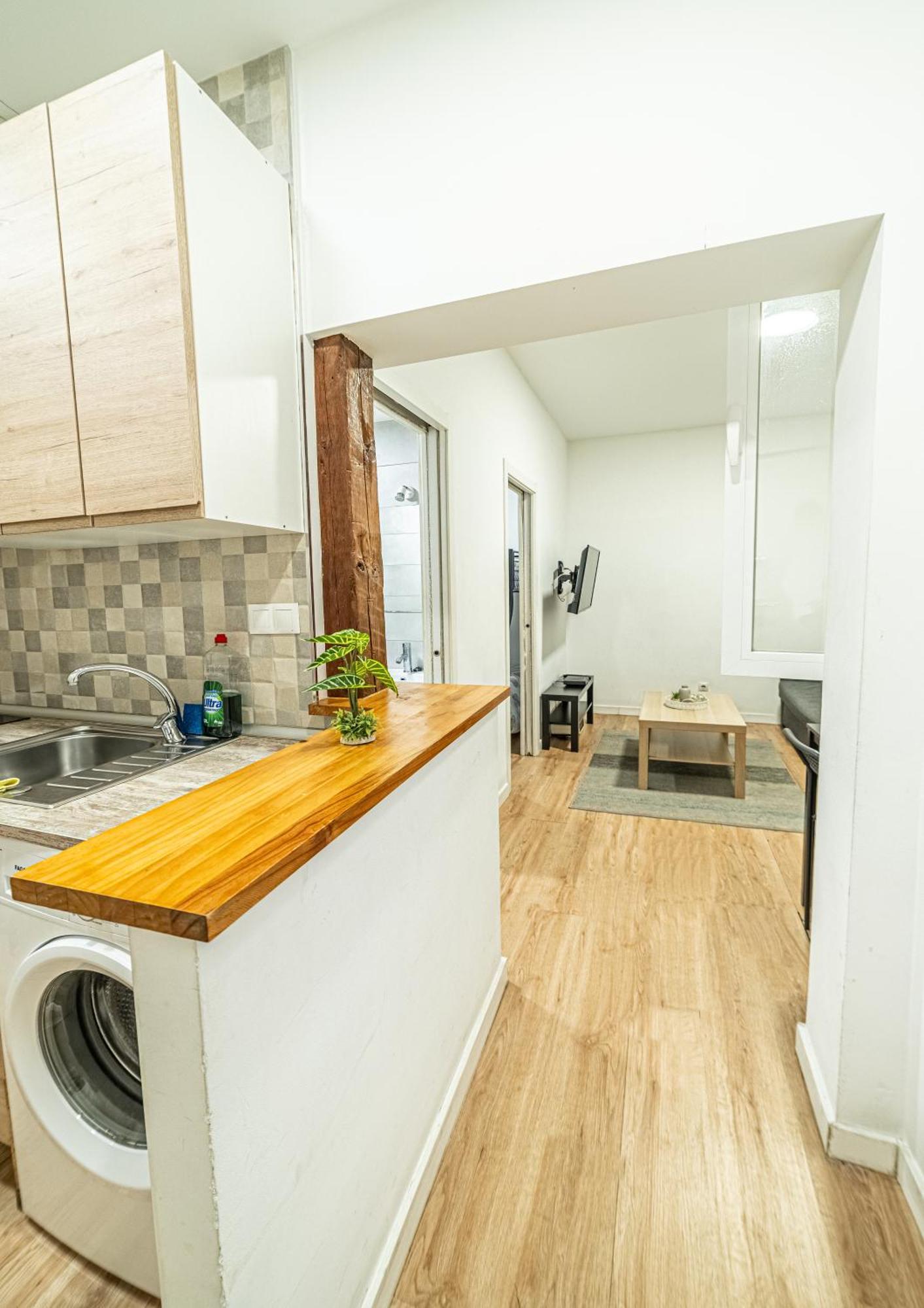 マドリードNew Flat , Modern , Wifi, 10Min Sol, 5 Reina Sofiaアパートメント エクステリア 写真
