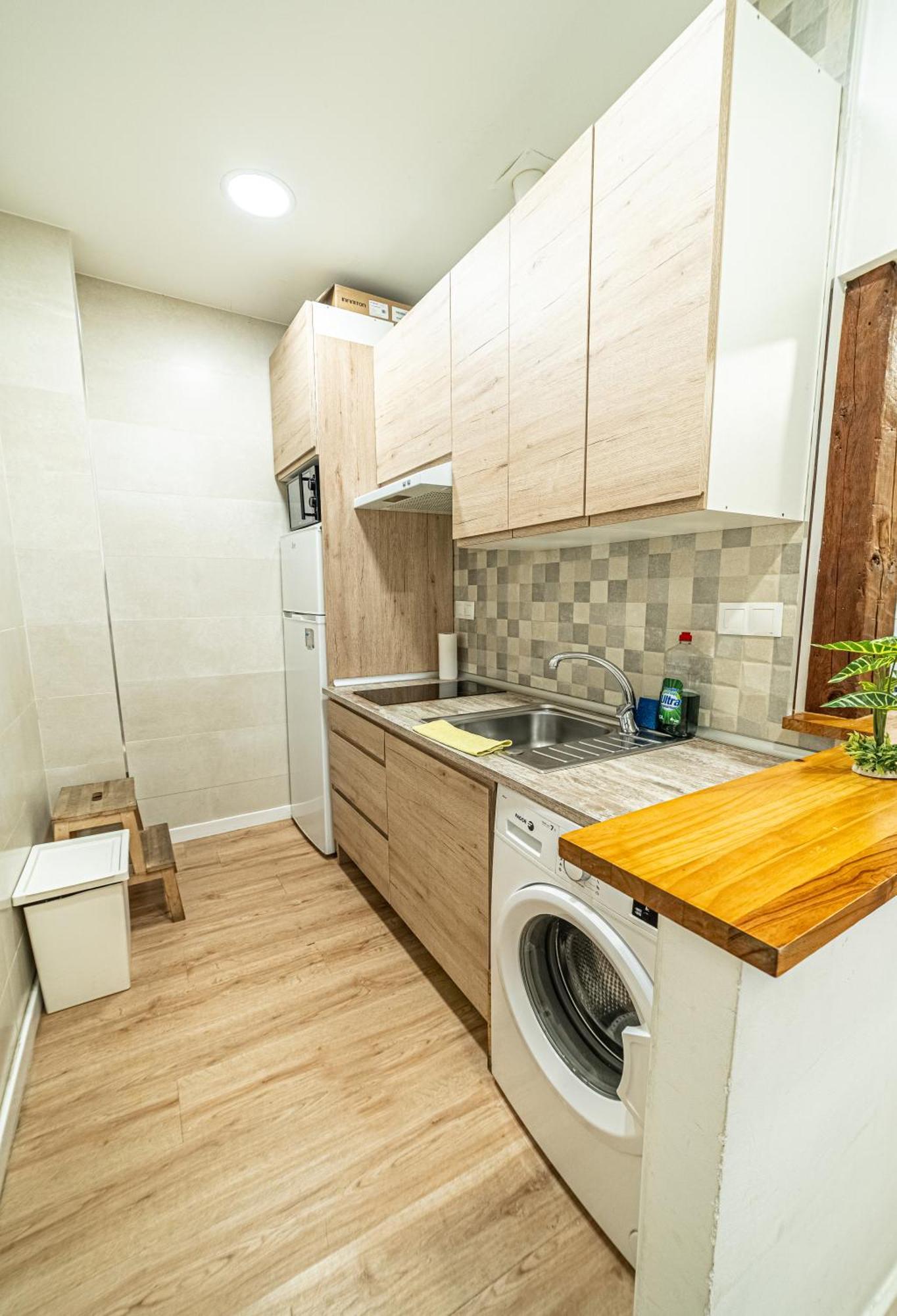 マドリードNew Flat , Modern , Wifi, 10Min Sol, 5 Reina Sofiaアパートメント エクステリア 写真