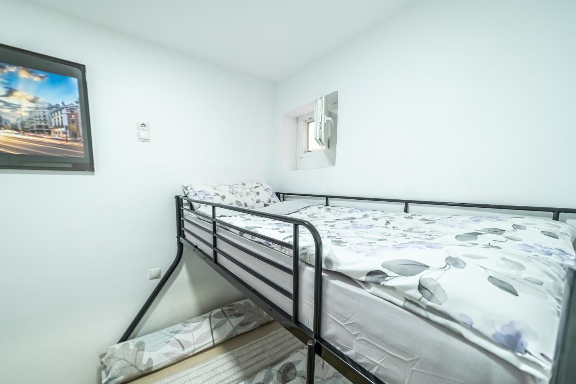 マドリードNew Flat , Modern , Wifi, 10Min Sol, 5 Reina Sofiaアパートメント エクステリア 写真